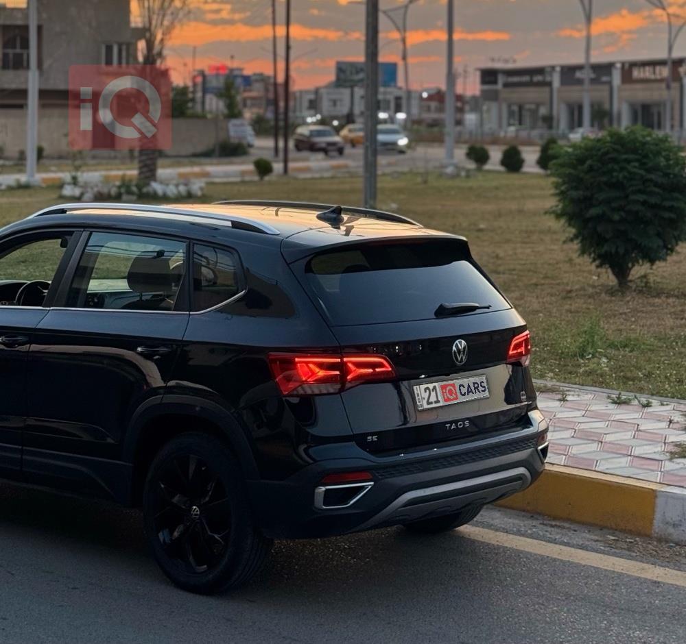 فولكسفاغن تاوس